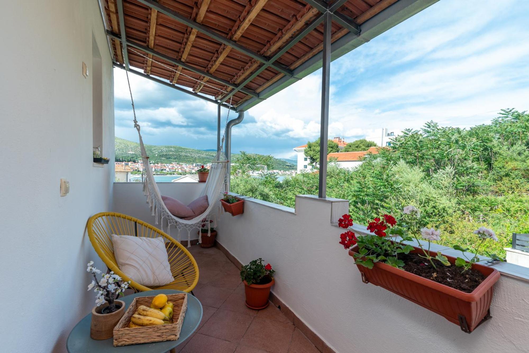 Studio Apartment Coce Trogir Exterior photo
