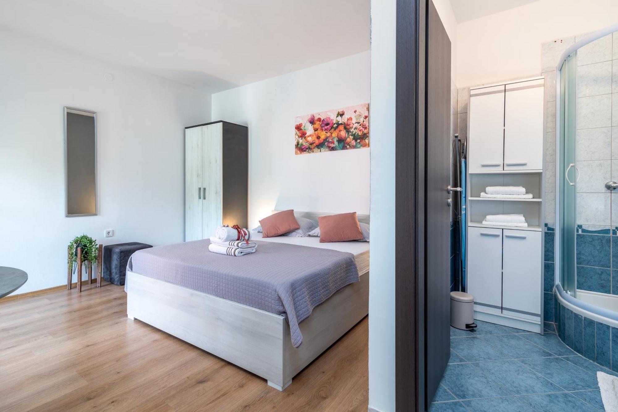 Studio Apartment Coce Trogir Exterior photo
