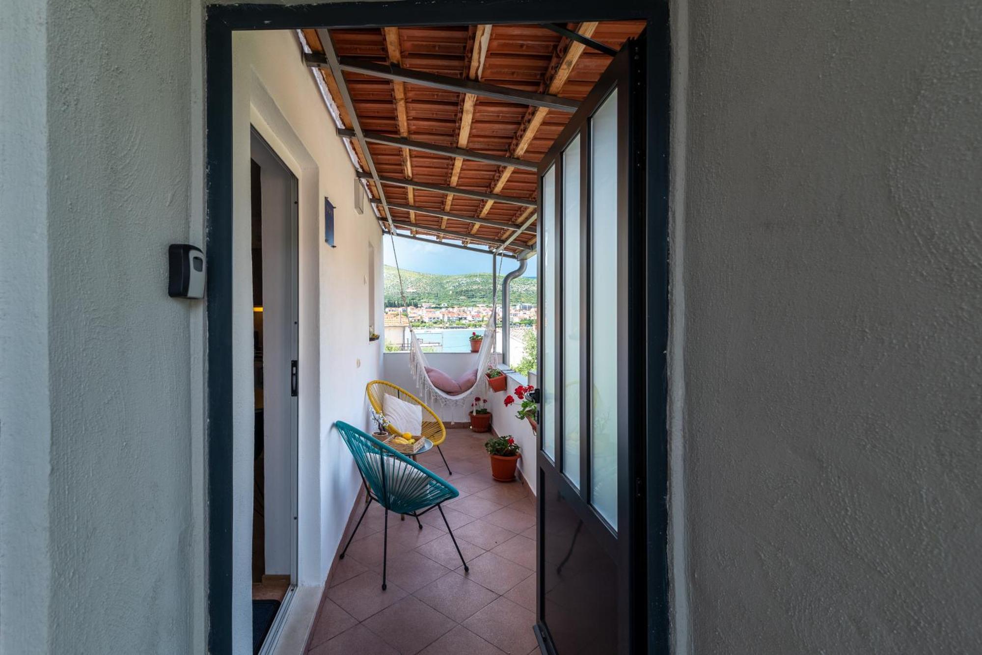 Studio Apartment Coce Trogir Exterior photo