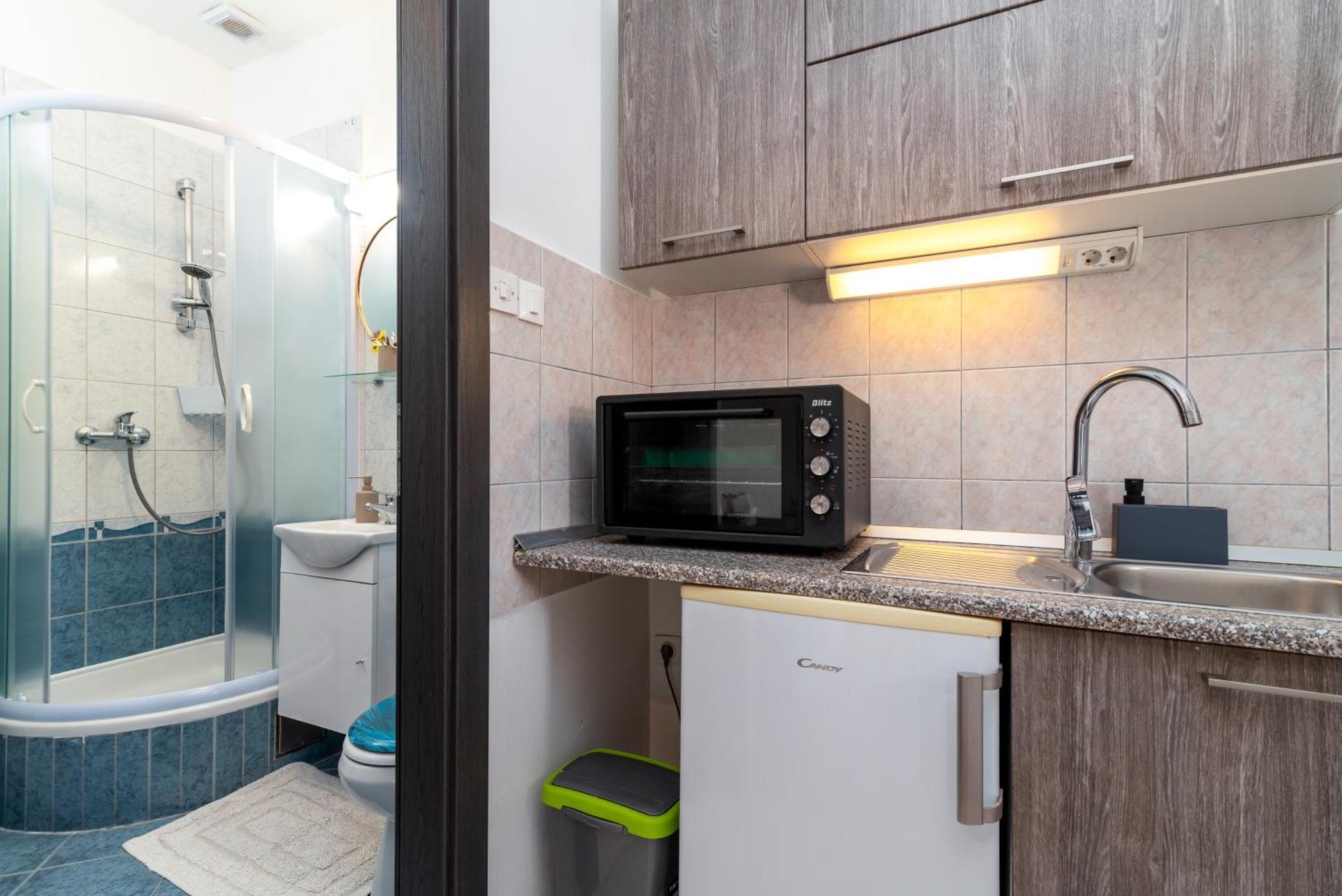 Studio Apartment Coce Trogir Exterior photo