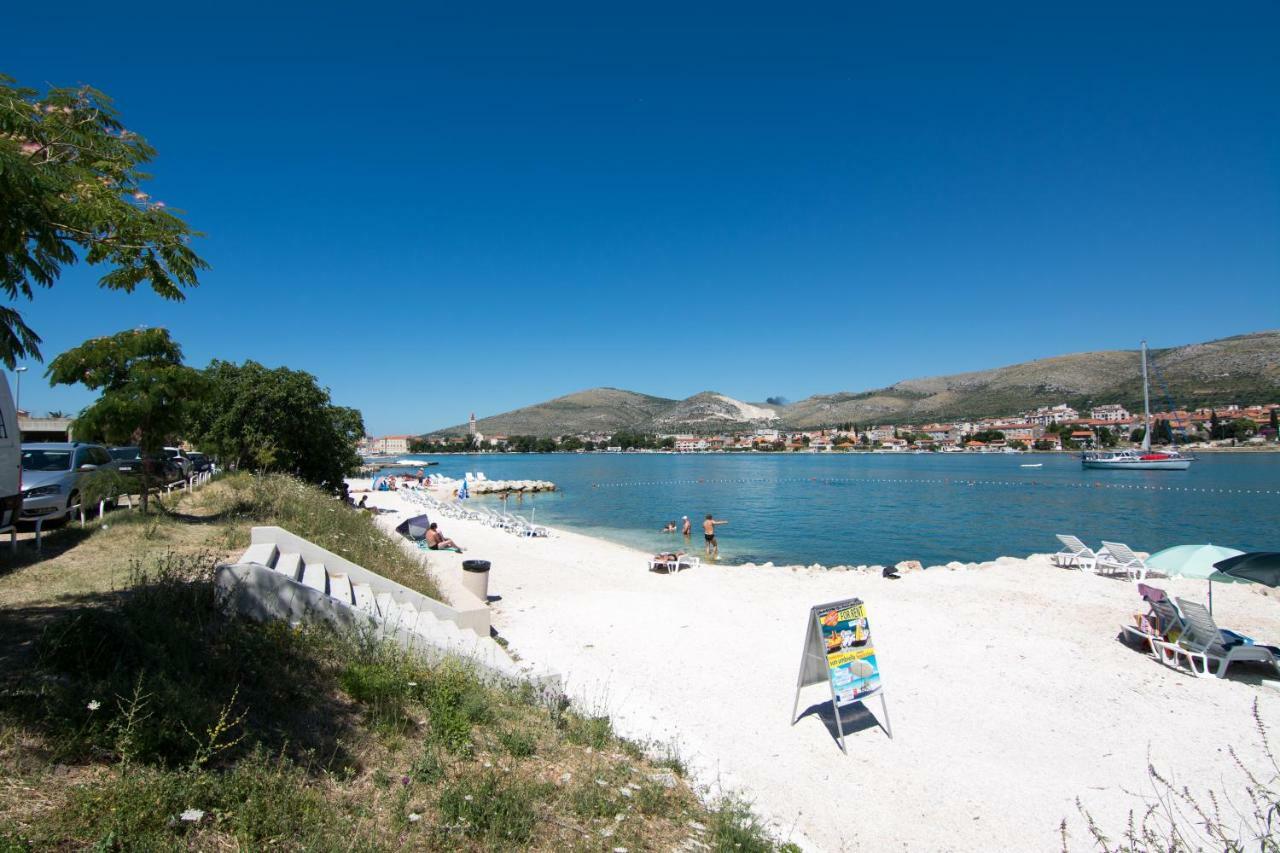 Studio Apartment Coce Trogir Exterior photo